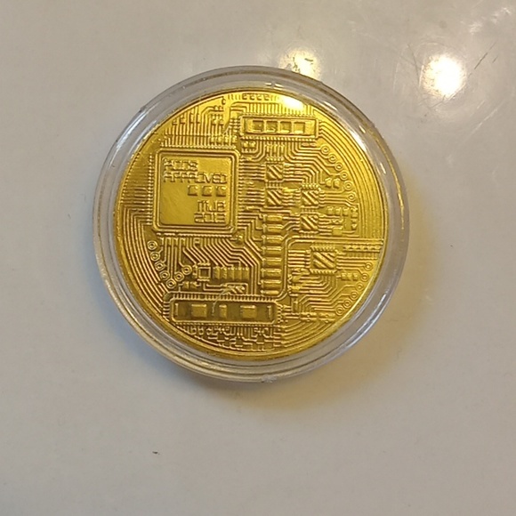 BITCOIN GOLDEN in case RARE - Picture 2 of 2